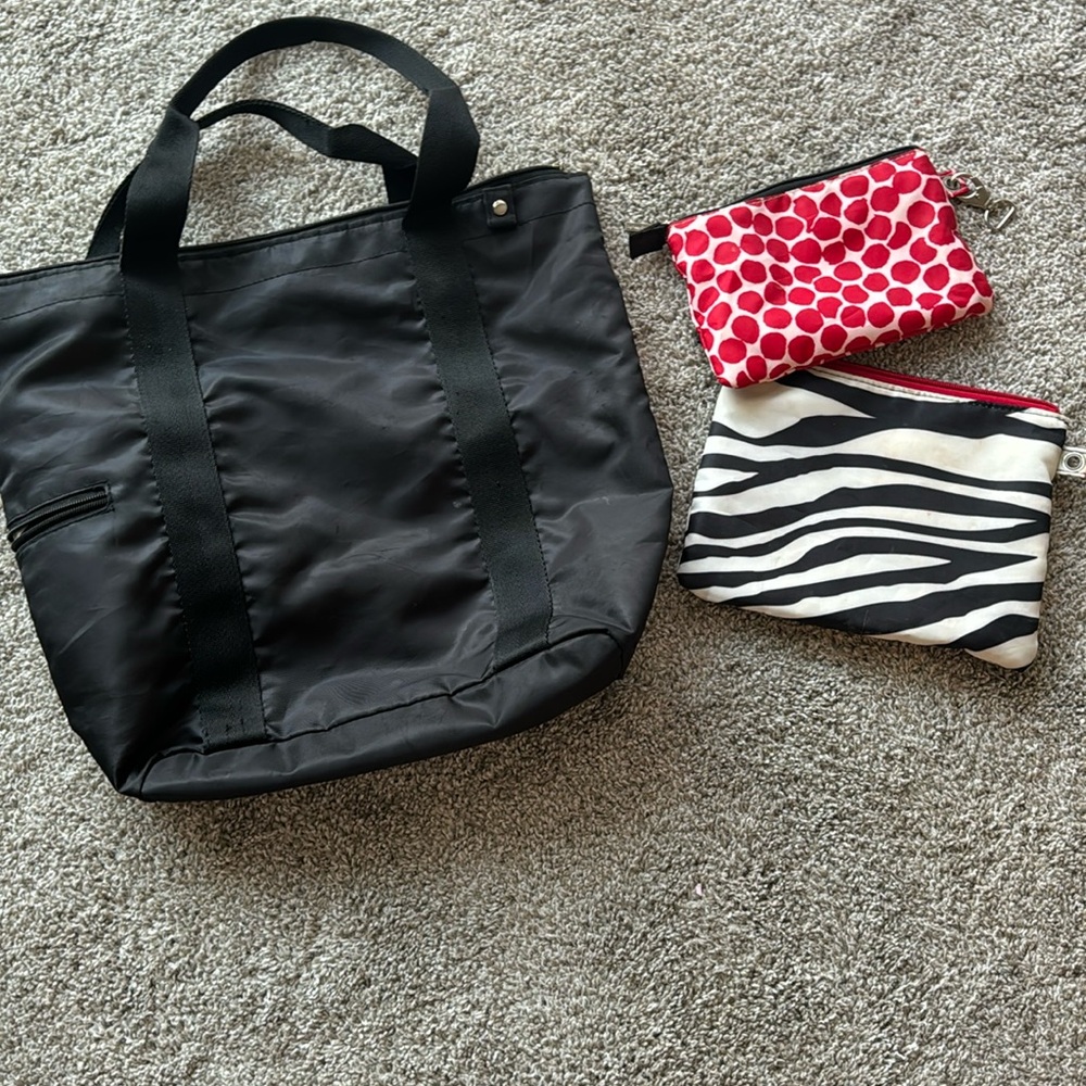Bath and Body Works bag and cosmetic bag set